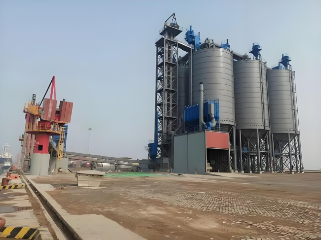 新疆高架骨料仓